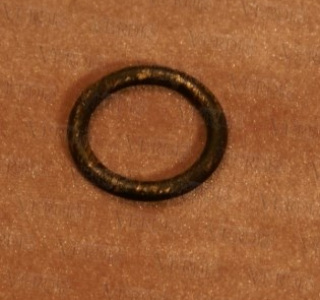 Кольцо D-16 мм черное золото